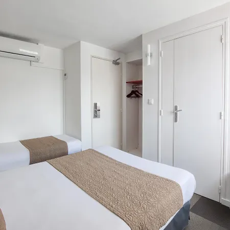 Sure By Western Nantes Hotel 3*