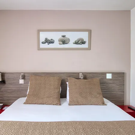 Sure By Western Nantes Hotel