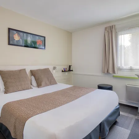 Sure By Western Nantes Hotel 3*