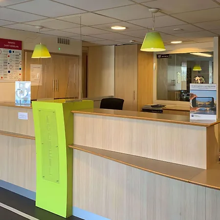 Sure By Western Nantes Hotel 3*