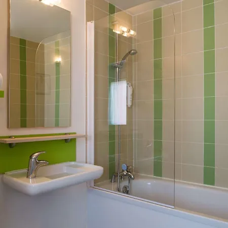 Sure By Western Nantes Hotel 3*