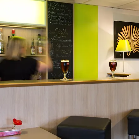 Sure By Western Nantes Hotel