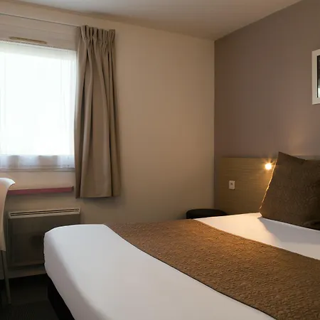 Sure By Western Nantes Otel 3*