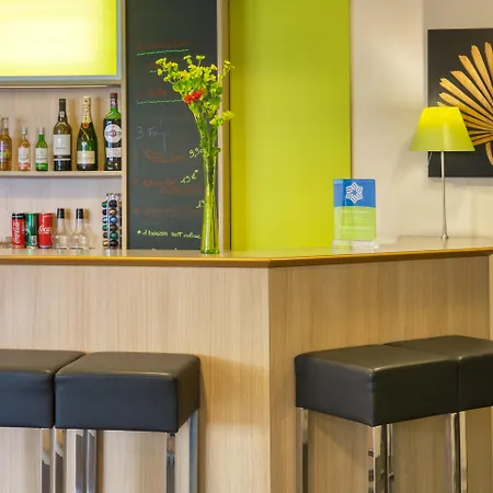 Hotel Sure By Western Nantes 3*