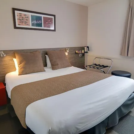 Hotel Sure By Western Nantes 3*