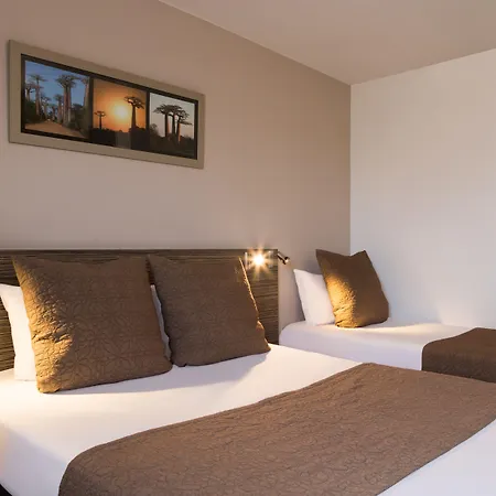Sure By Western Nantes 3* 圣埃尔布兰