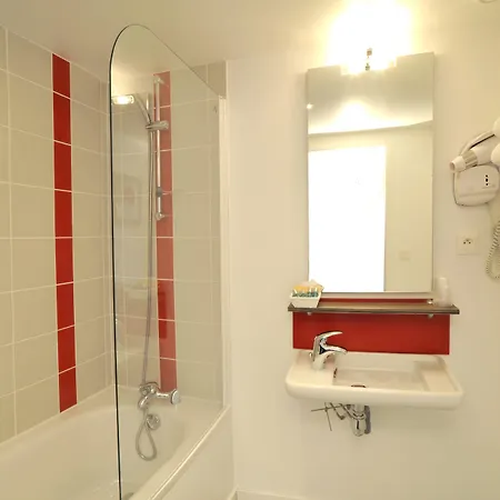 Sure By Western Nantes 3*