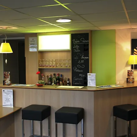 Hotel Sure By Western Nantes 3*