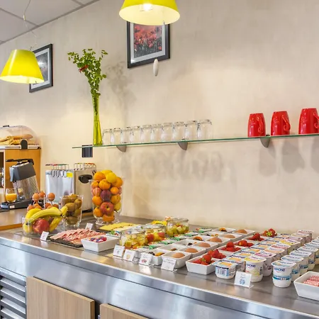 Sure By Western Nantes Otel Saint-Herblain