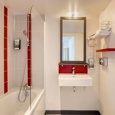 Otel Sure By Western Nantes