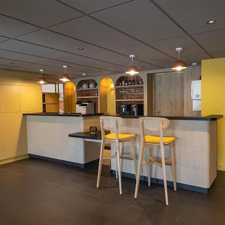 Sure By Western Nantes Hotel 3*