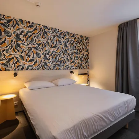 Sure By Western Nantes Hotel
