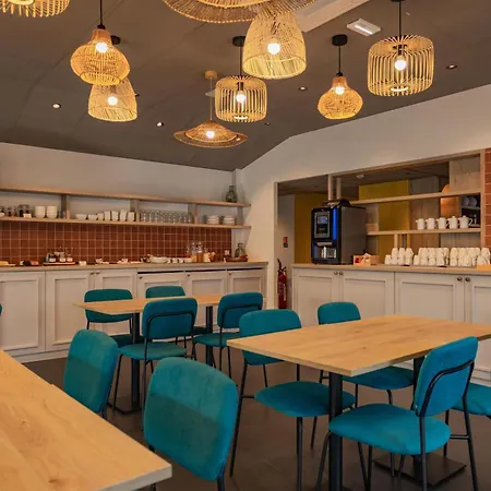 Hotel Sure By Western Nantes 3*