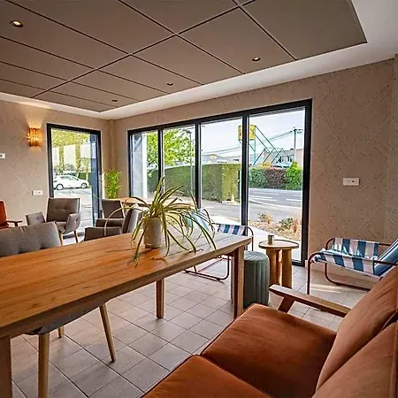 Hotel Sure By Western Nantes 3*