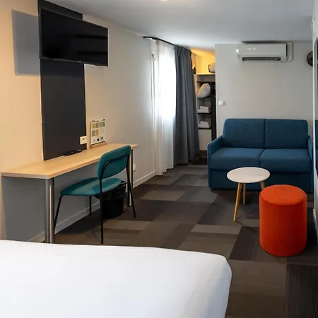 Sure By Western Nantes 3*
