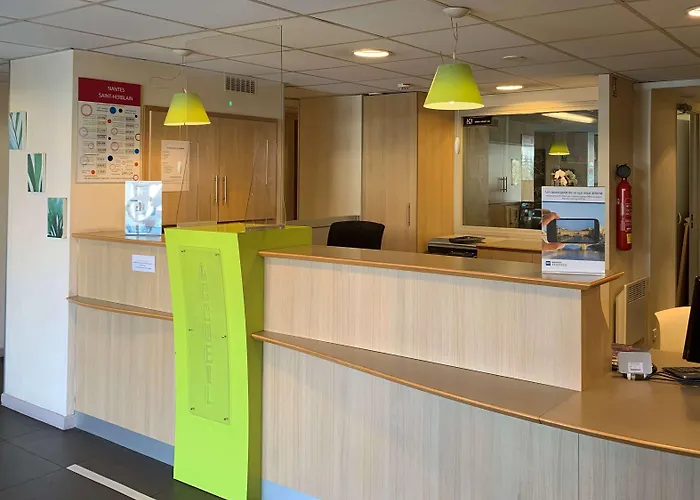 Sure By Western Nantes Hotel 3*