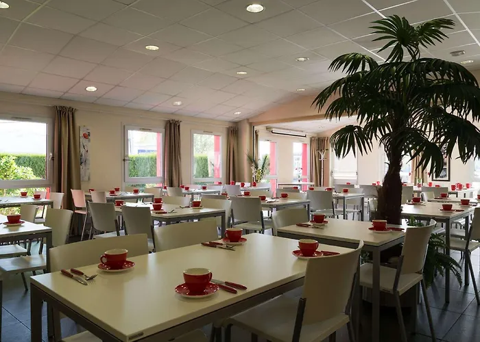 Sure By Western Nantes Hotel 3*