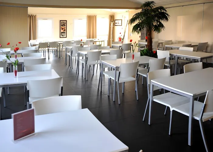 Sure By Western Nantes 3* Saint-Herblain