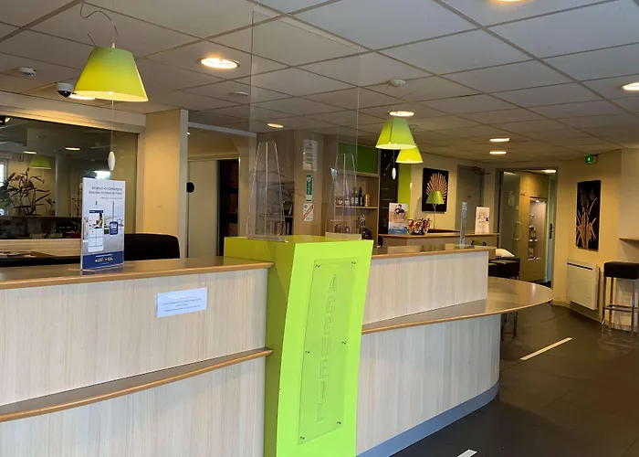 Sure By Western Nantes Hotel 3*