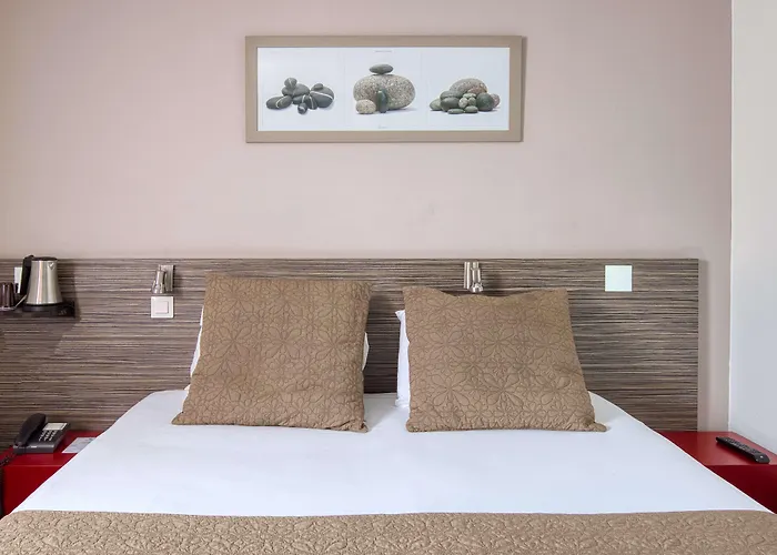 Hotel Sure By Western Nantes